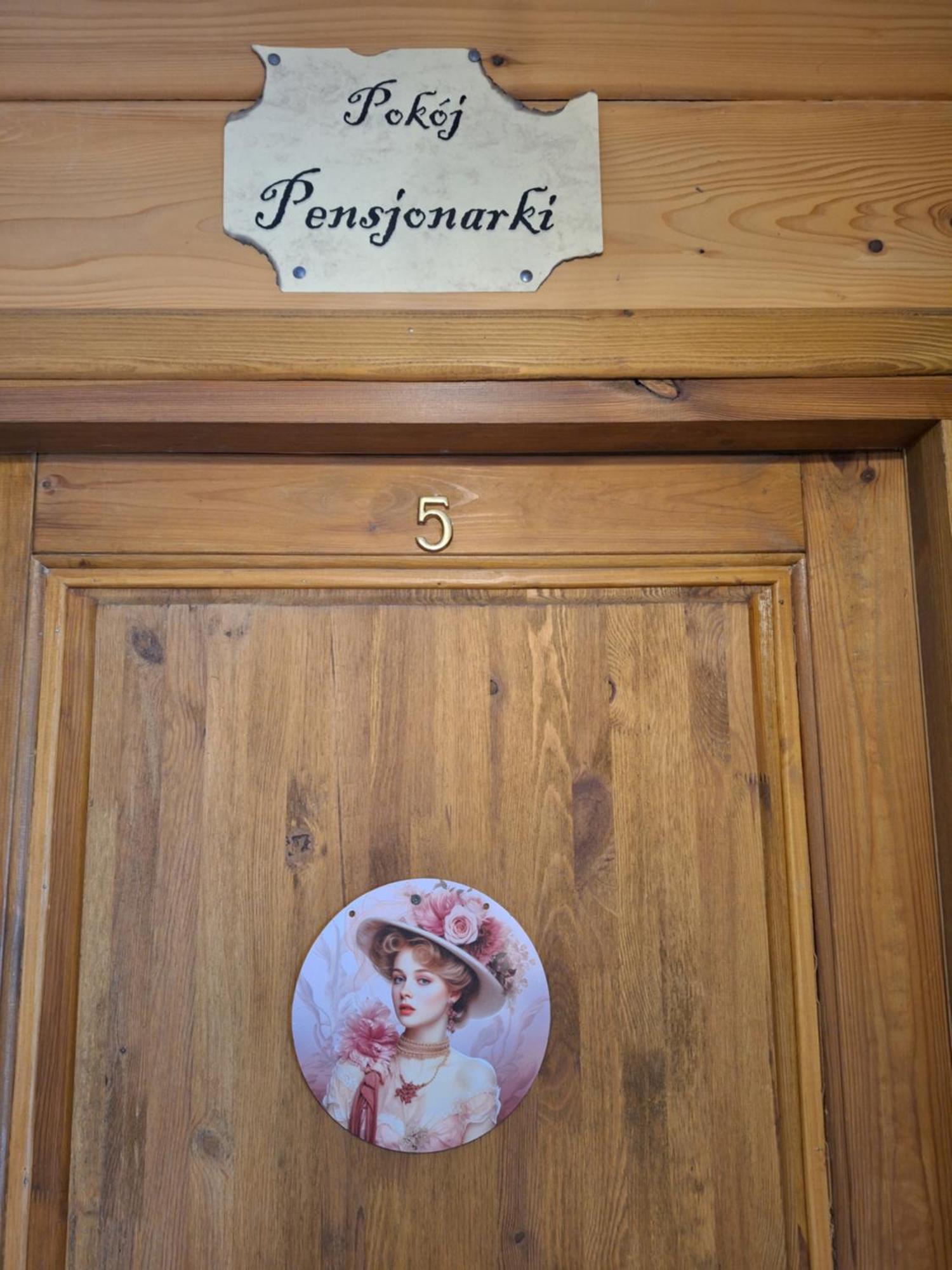 Dom Goscinny Dudek Krynica-Zdrój Exteriör bild